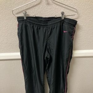 Women’s Nike wind pants